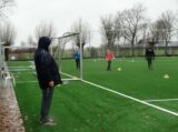 Training Schouwen-Duiveland Selectie Onder 13 & 14 op sportpark 'Het Springer' van woensdag 28 december 2022 (24/53)